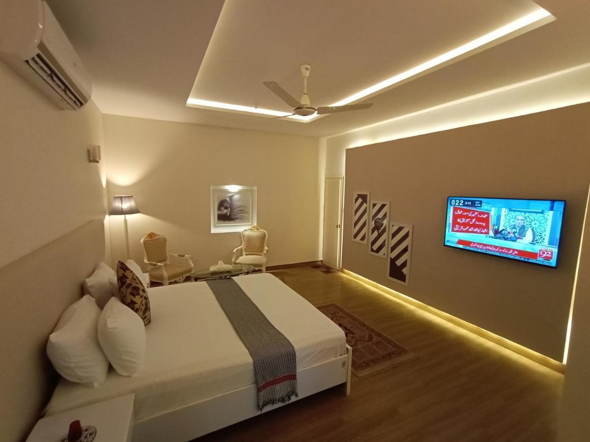 Готель Hilton Bayview Lnn Карачі Екстер'єр фото